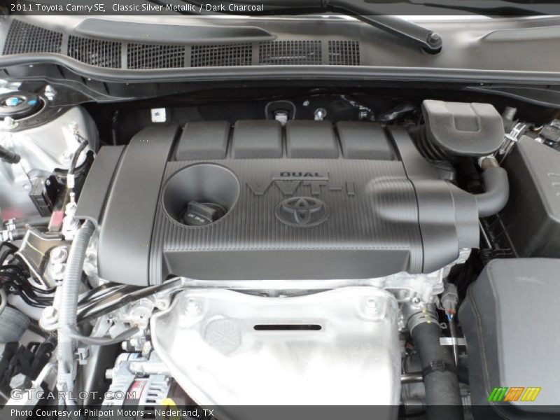 Classic Silver Metallic / Dark Charcoal 2011 Toyota Camry SE