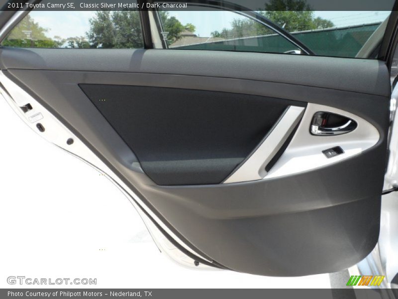 Classic Silver Metallic / Dark Charcoal 2011 Toyota Camry SE