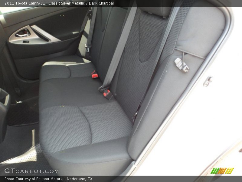 Classic Silver Metallic / Dark Charcoal 2011 Toyota Camry SE