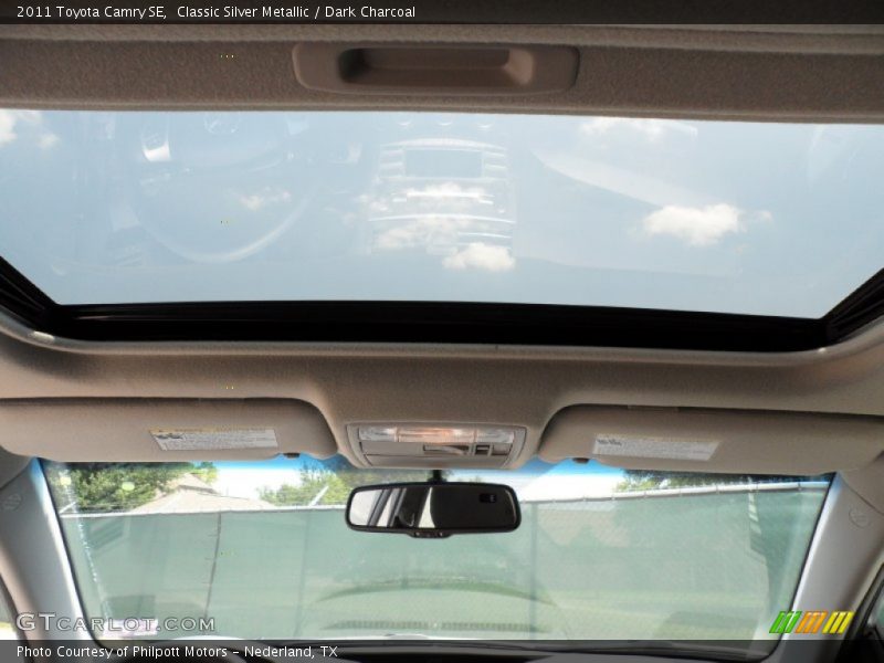 Classic Silver Metallic / Dark Charcoal 2011 Toyota Camry SE