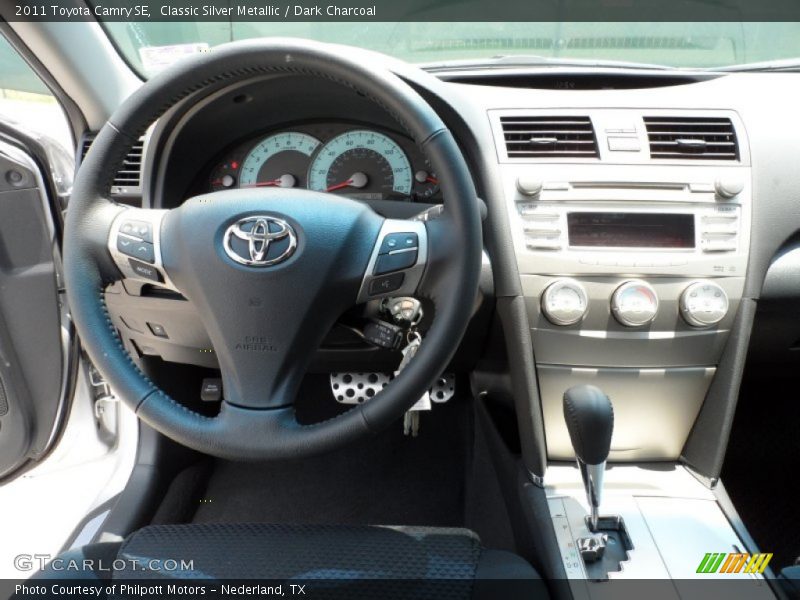 Classic Silver Metallic / Dark Charcoal 2011 Toyota Camry SE