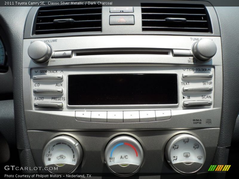 Classic Silver Metallic / Dark Charcoal 2011 Toyota Camry SE