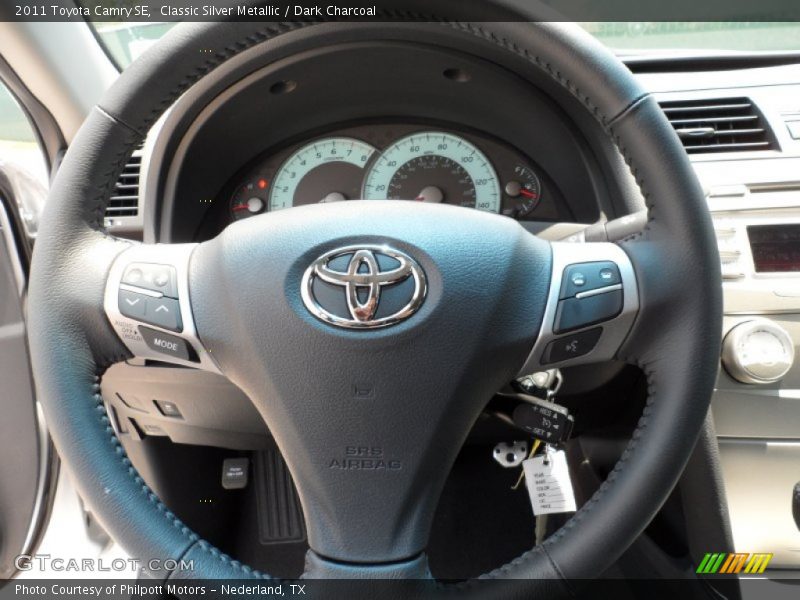 Classic Silver Metallic / Dark Charcoal 2011 Toyota Camry SE