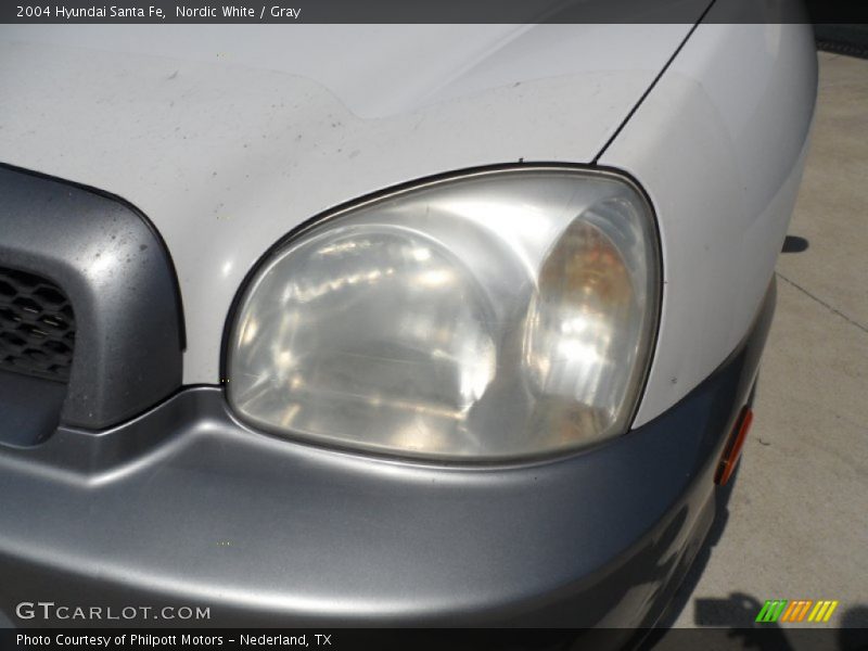 Nordic White / Gray 2004 Hyundai Santa Fe