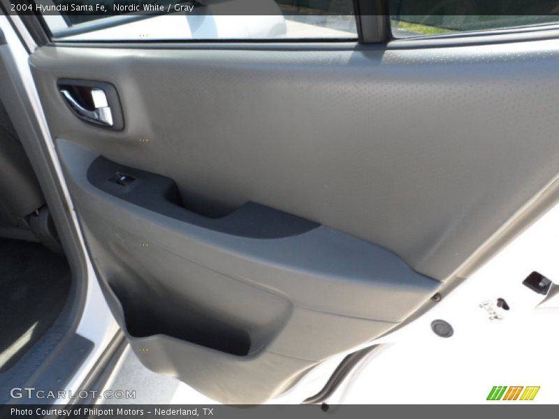 Nordic White / Gray 2004 Hyundai Santa Fe