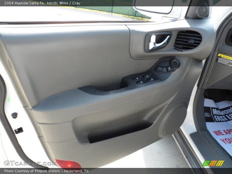 Nordic White / Gray 2004 Hyundai Santa Fe