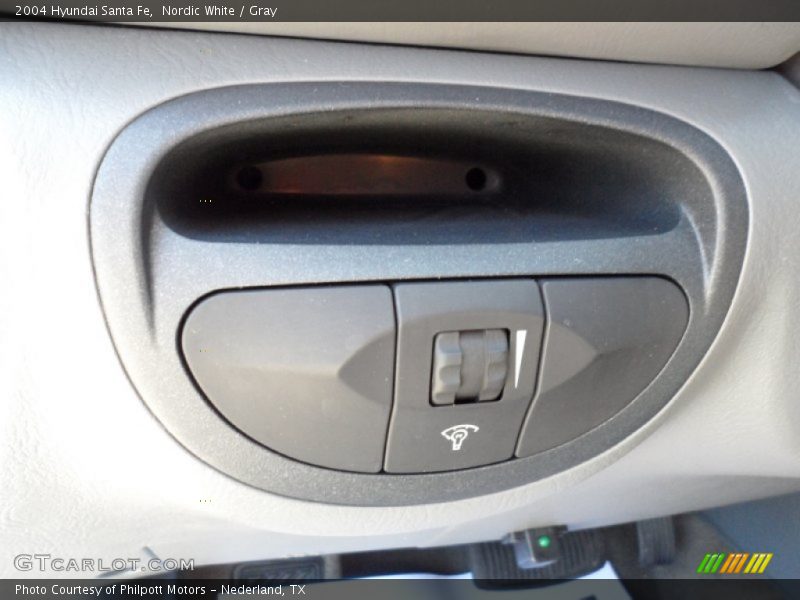 Nordic White / Gray 2004 Hyundai Santa Fe