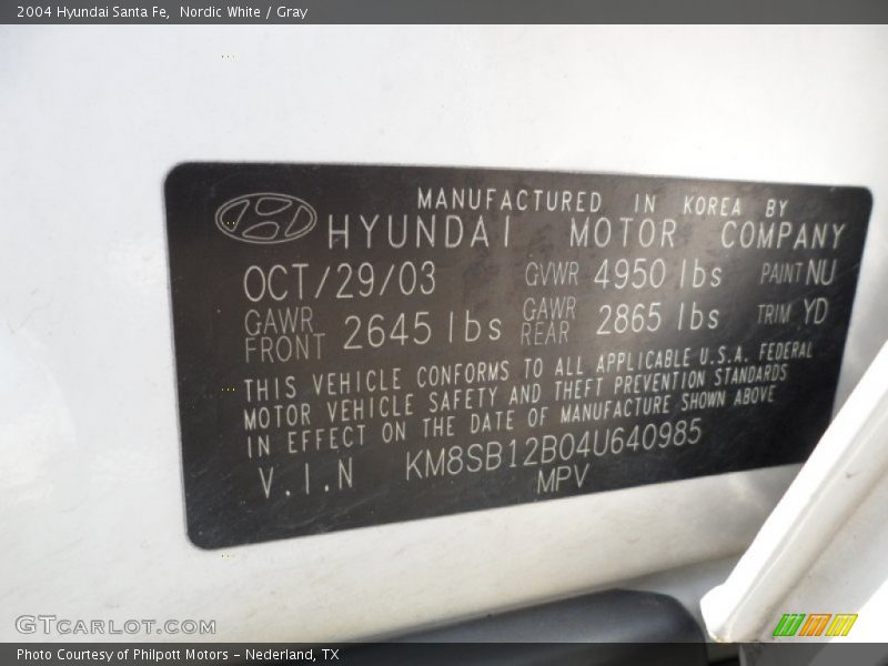 Nordic White / Gray 2004 Hyundai Santa Fe
