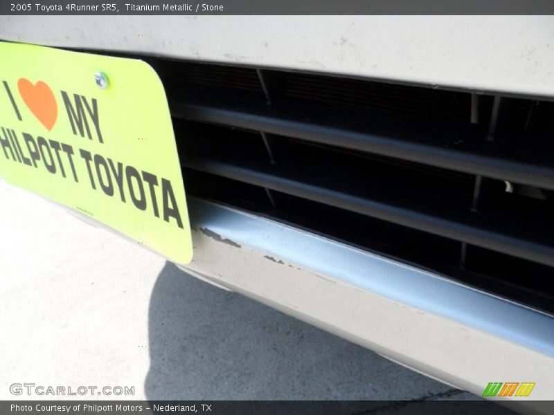 Titanium Metallic / Stone 2005 Toyota 4Runner SR5