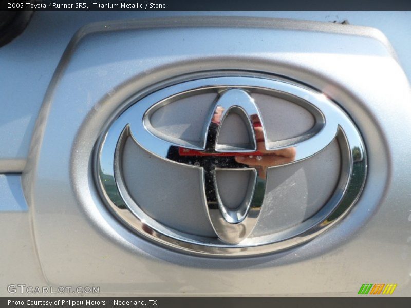 Titanium Metallic / Stone 2005 Toyota 4Runner SR5