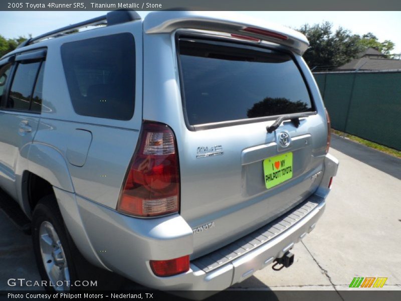 Titanium Metallic / Stone 2005 Toyota 4Runner SR5