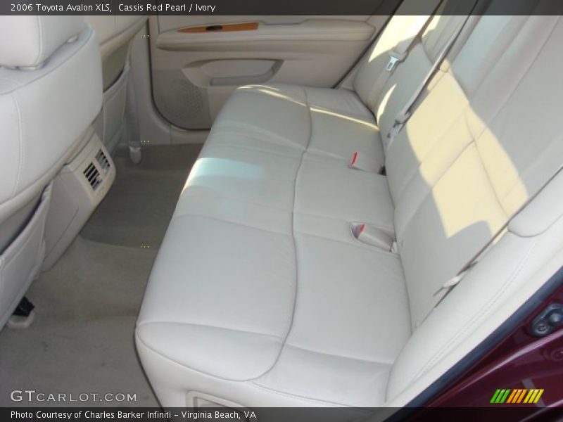 Cassis Red Pearl / Ivory 2006 Toyota Avalon XLS