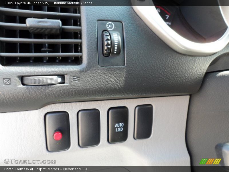 Titanium Metallic / Stone 2005 Toyota 4Runner SR5