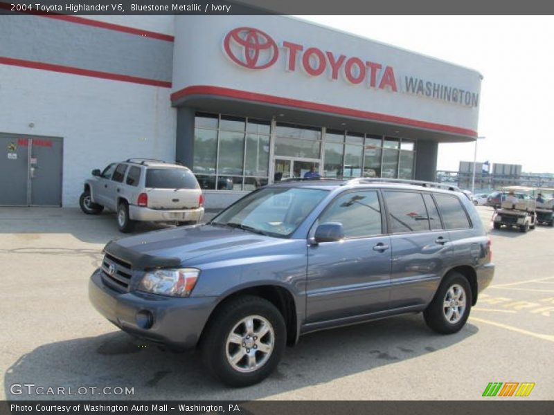 Bluestone Metallic / Ivory 2004 Toyota Highlander V6