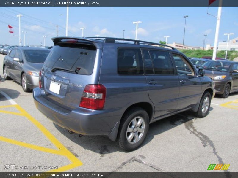 Bluestone Metallic / Ivory 2004 Toyota Highlander V6