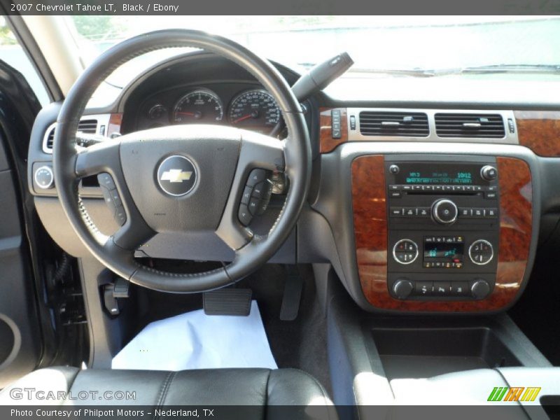 Dashboard of 2007 Tahoe LT