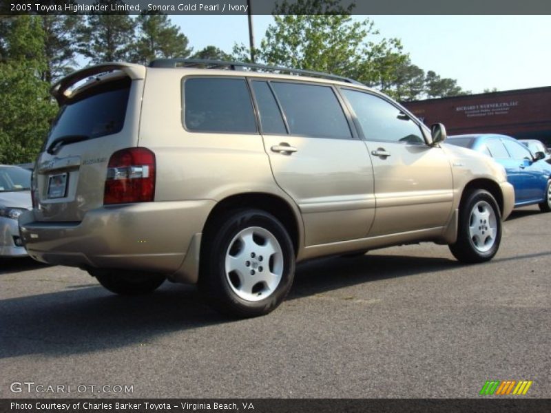 Sonora Gold Pearl / Ivory 2005 Toyota Highlander Limited
