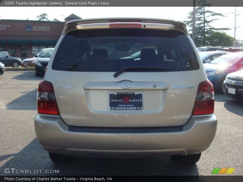 Sonora Gold Pearl / Ivory 2005 Toyota Highlander Limited
