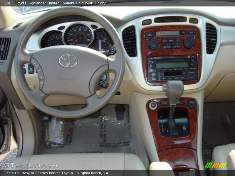 Sonora Gold Pearl / Ivory 2005 Toyota Highlander Limited