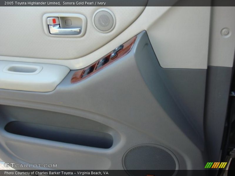 Sonora Gold Pearl / Ivory 2005 Toyota Highlander Limited