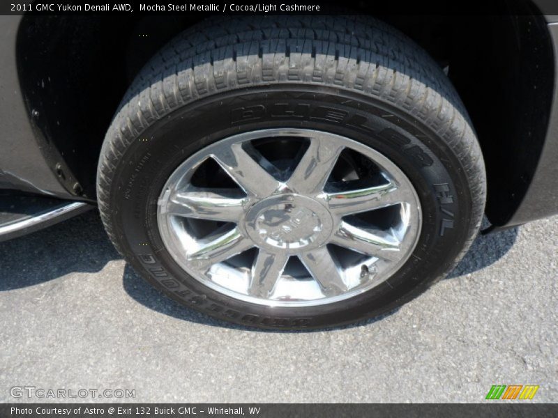 Mocha Steel Metallic / Cocoa/Light Cashmere 2011 GMC Yukon Denali AWD