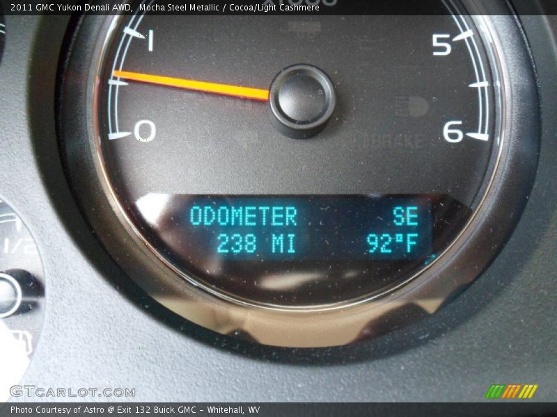 Mocha Steel Metallic / Cocoa/Light Cashmere 2011 GMC Yukon Denali AWD