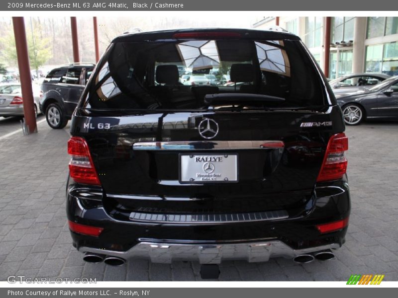 Black / Cashmere 2009 Mercedes-Benz ML 63 AMG 4Matic