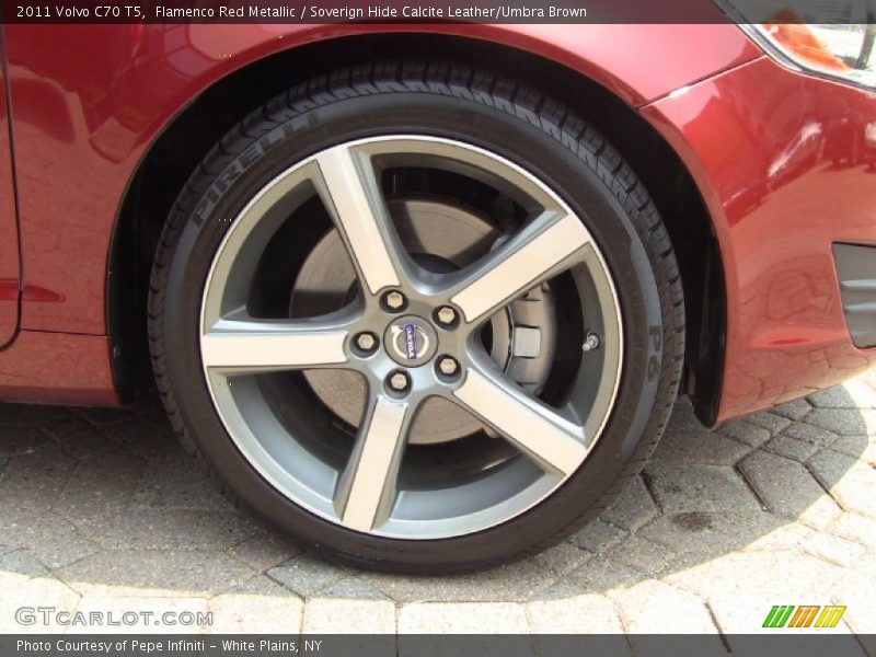 Flamenco Red Metallic / Soverign Hide Calcite Leather/Umbra Brown 2011 Volvo C70 T5