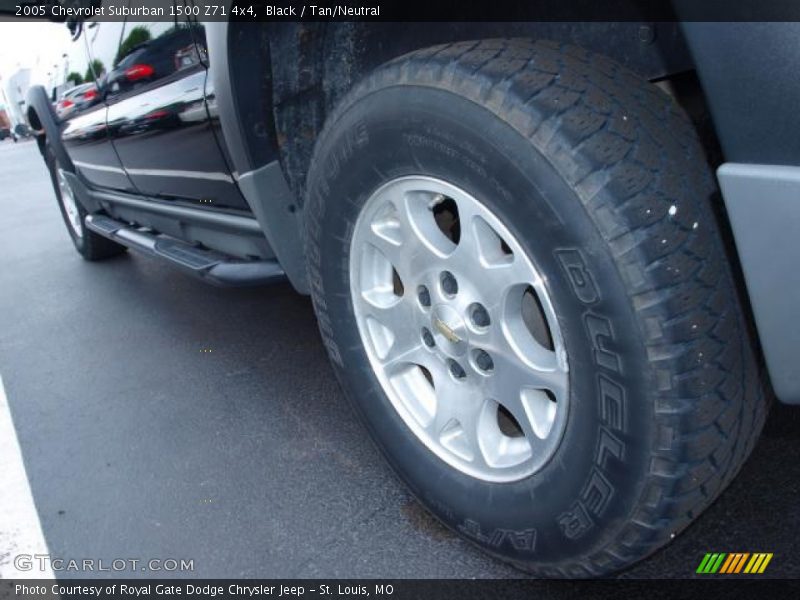 Black / Tan/Neutral 2005 Chevrolet Suburban 1500 Z71 4x4
