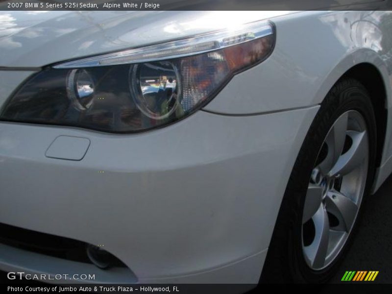 Alpine White / Beige 2007 BMW 5 Series 525i Sedan