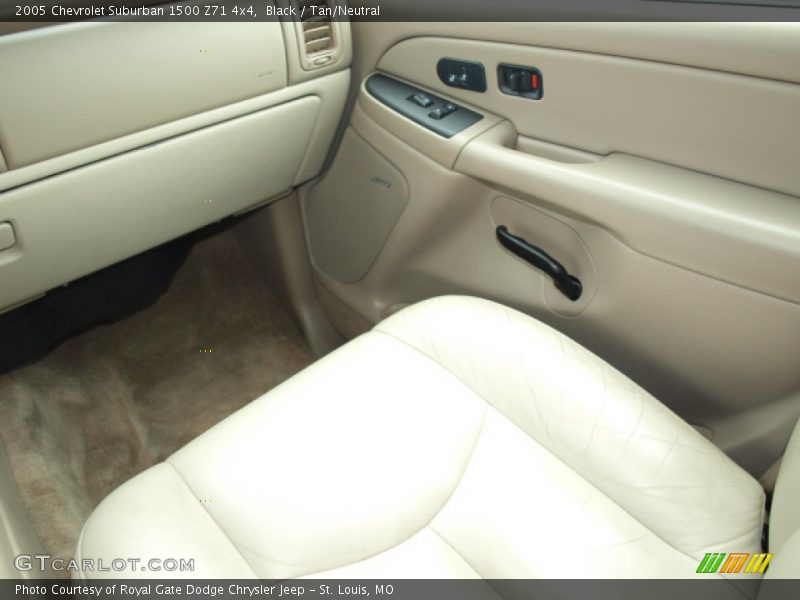 Black / Tan/Neutral 2005 Chevrolet Suburban 1500 Z71 4x4