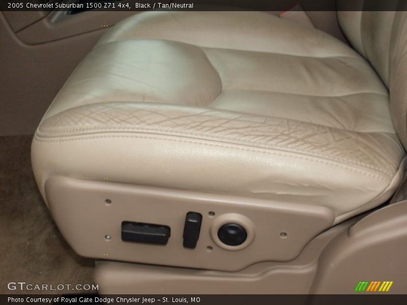 Black / Tan/Neutral 2005 Chevrolet Suburban 1500 Z71 4x4