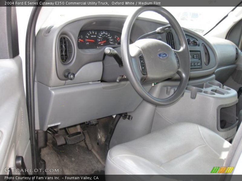 Oxford White / Medium Flint 2004 Ford E Series Cutaway E350 Commercial Utility Truck