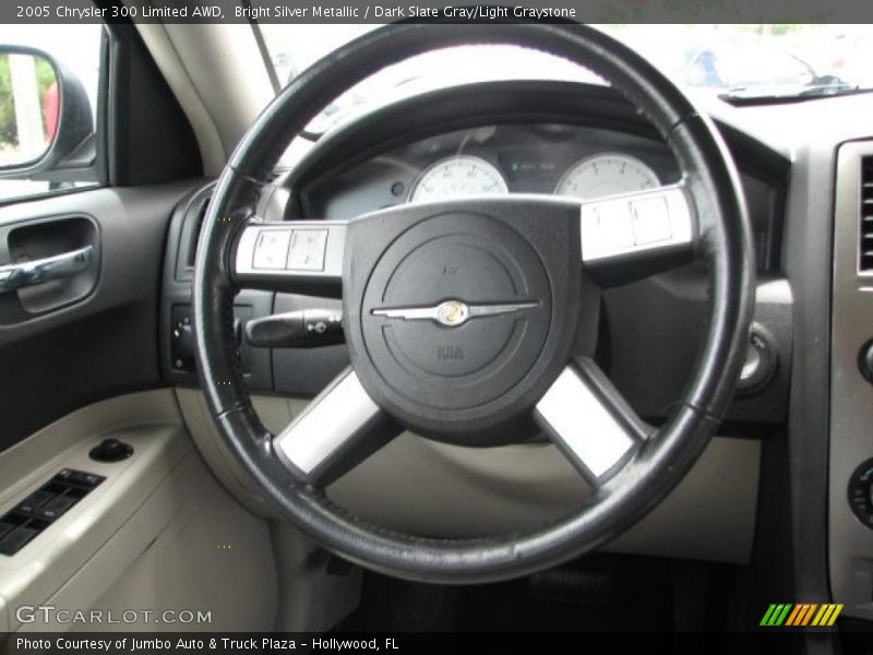  2005 300 Limited AWD Steering Wheel