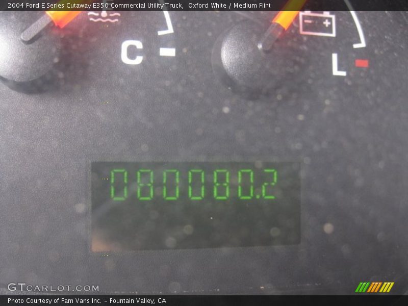 Oxford White / Medium Flint 2004 Ford E Series Cutaway E350 Commercial Utility Truck