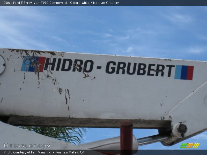 Oxford White / Medium Graphite 2001 Ford E Series Van E350 Commercial