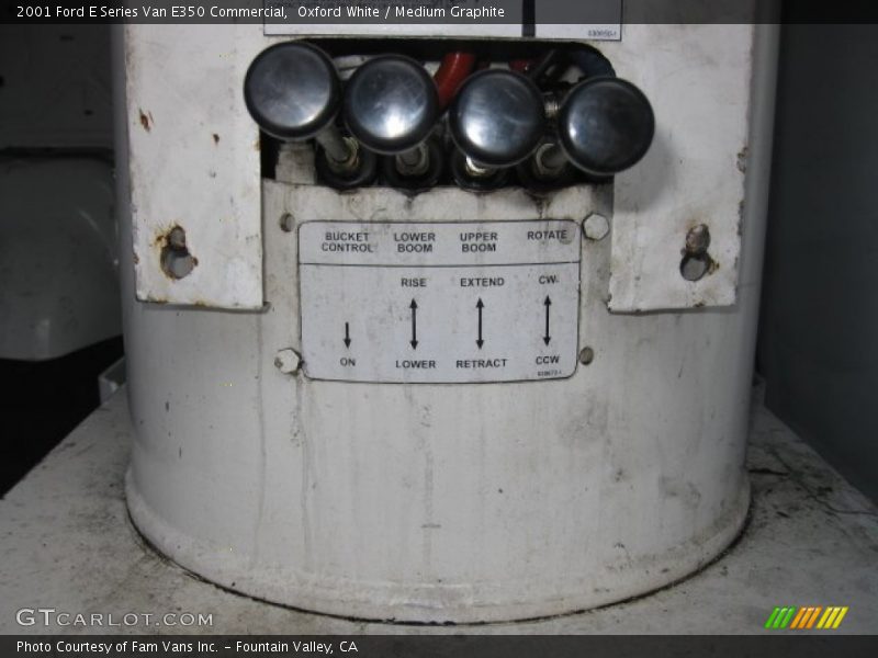 Oxford White / Medium Graphite 2001 Ford E Series Van E350 Commercial