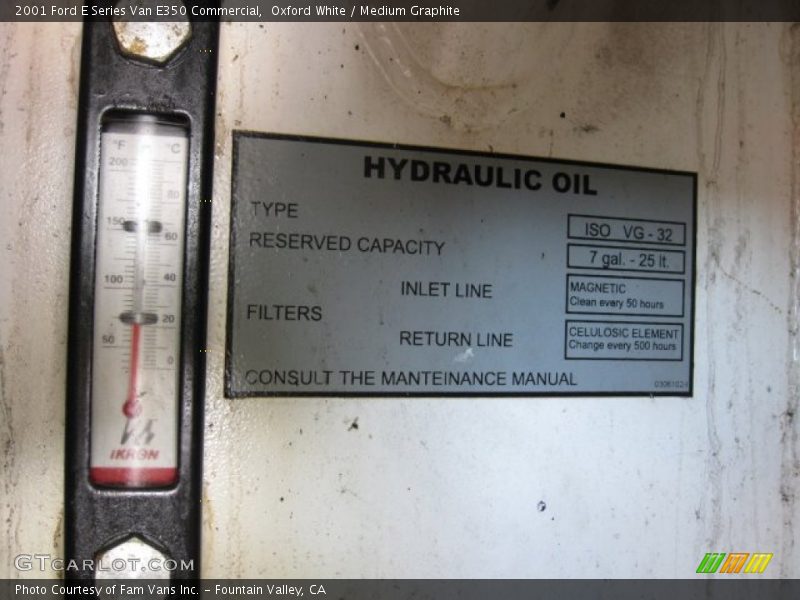 Oxford White / Medium Graphite 2001 Ford E Series Van E350 Commercial