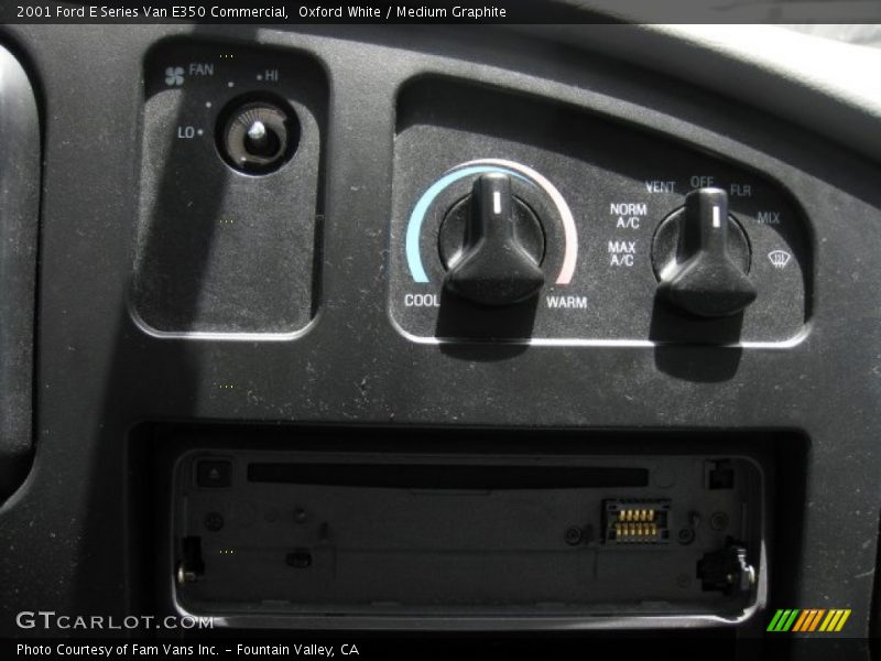 Oxford White / Medium Graphite 2001 Ford E Series Van E350 Commercial