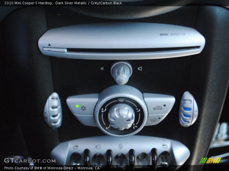 Controls of 2010 Cooper S Hardtop