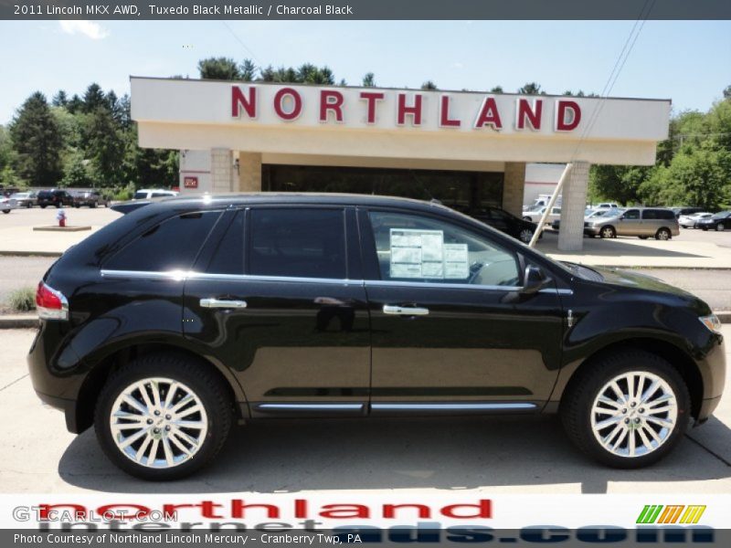 Tuxedo Black Metallic / Charcoal Black 2011 Lincoln MKX AWD