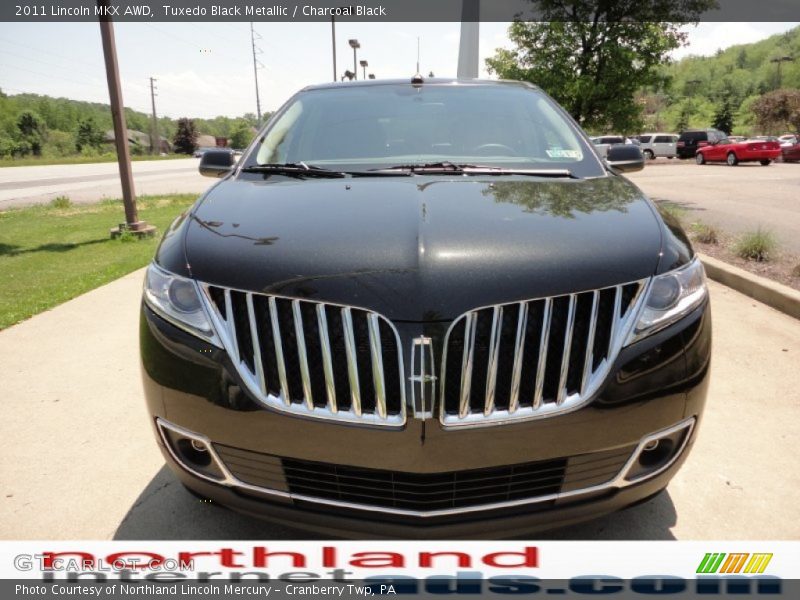 Tuxedo Black Metallic / Charcoal Black 2011 Lincoln MKX AWD