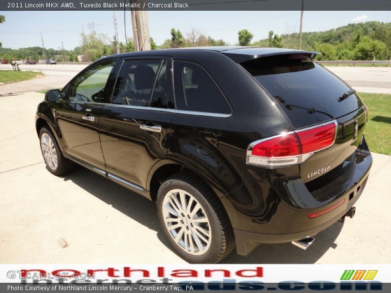 Tuxedo Black Metallic / Charcoal Black 2011 Lincoln MKX AWD