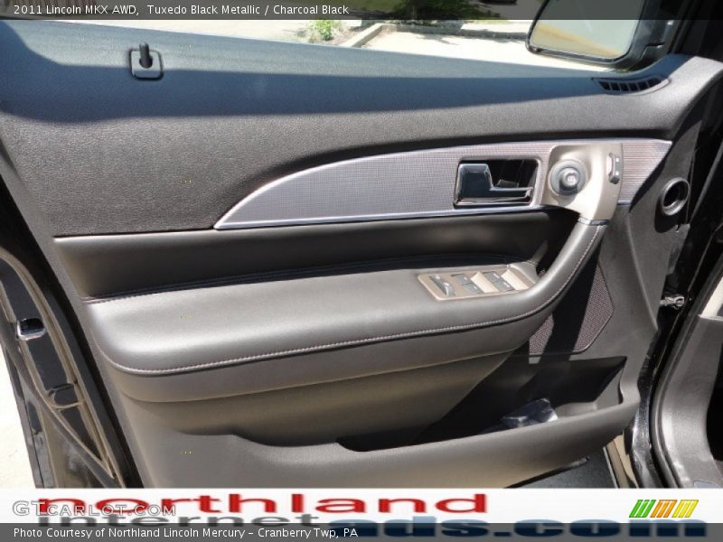 Tuxedo Black Metallic / Charcoal Black 2011 Lincoln MKX AWD