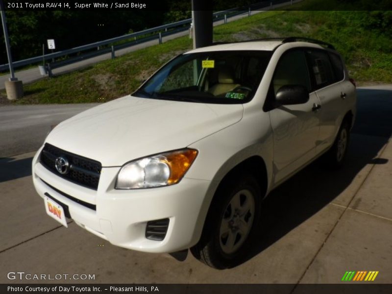 Super White / Sand Beige 2011 Toyota RAV4 I4