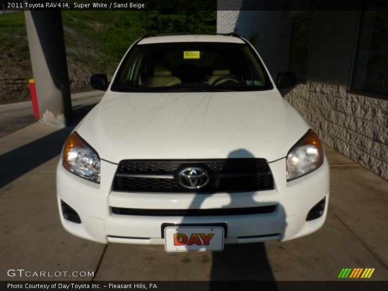 Super White / Sand Beige 2011 Toyota RAV4 I4