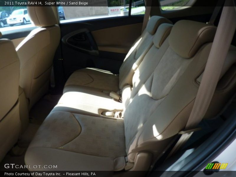 Super White / Sand Beige 2011 Toyota RAV4 I4
