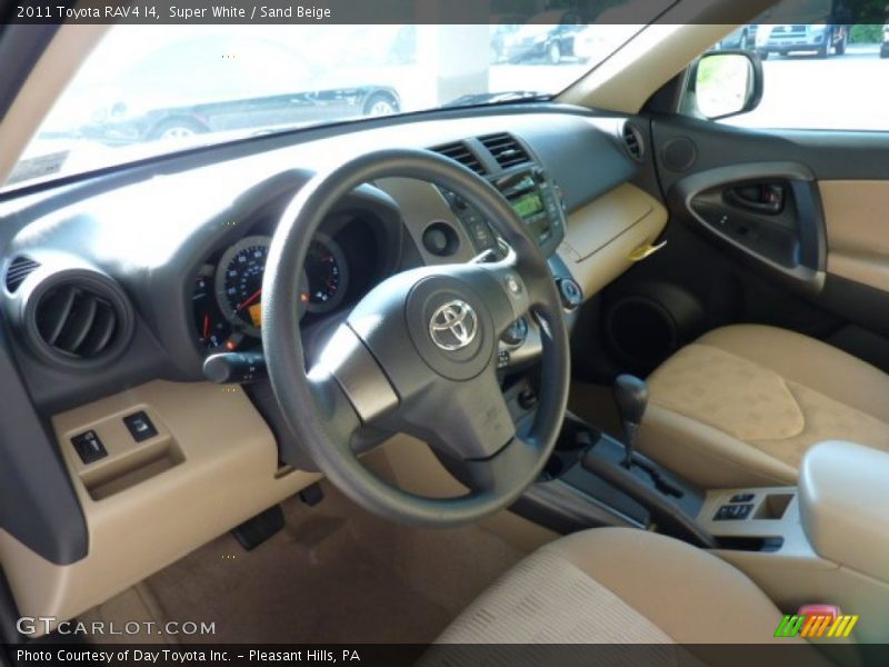 Super White / Sand Beige 2011 Toyota RAV4 I4