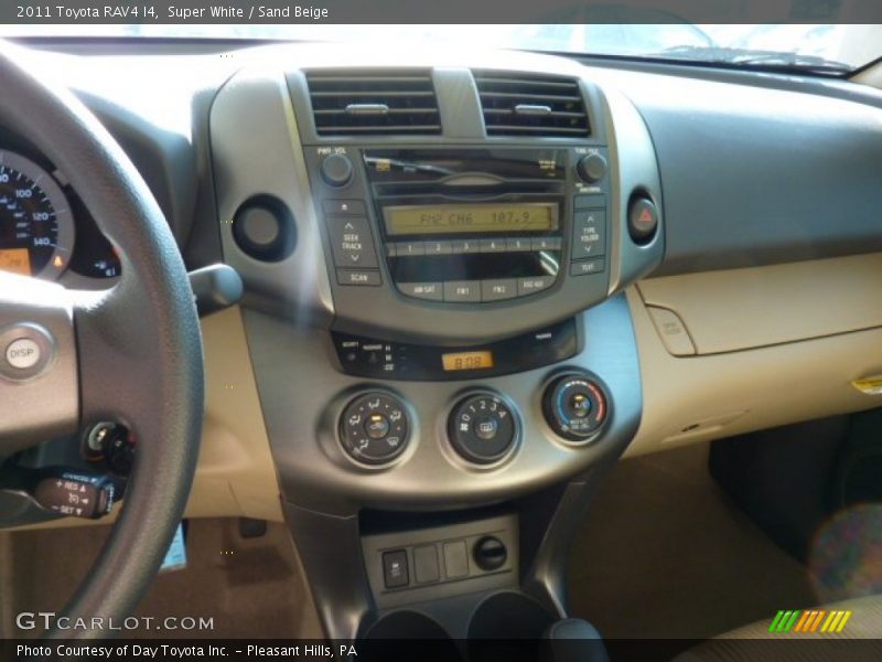 Super White / Sand Beige 2011 Toyota RAV4 I4