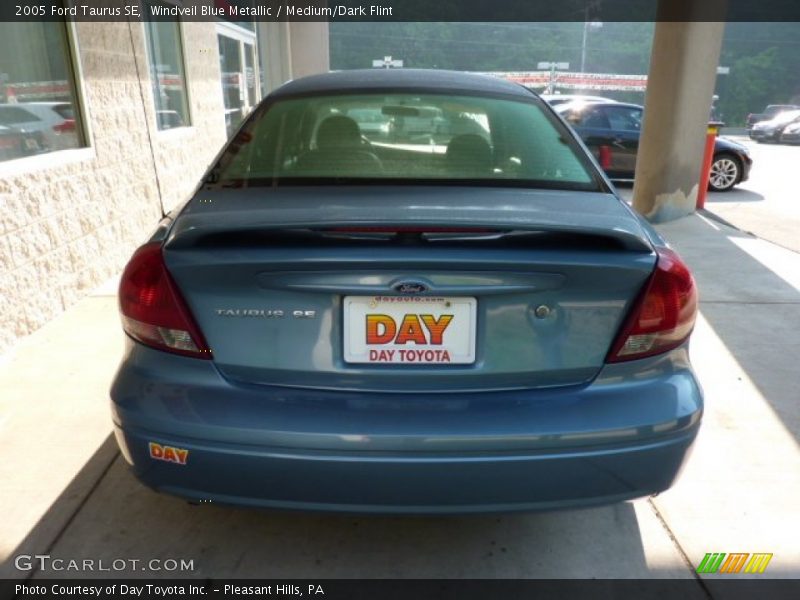 Windveil Blue Metallic / Medium/Dark Flint 2005 Ford Taurus SE